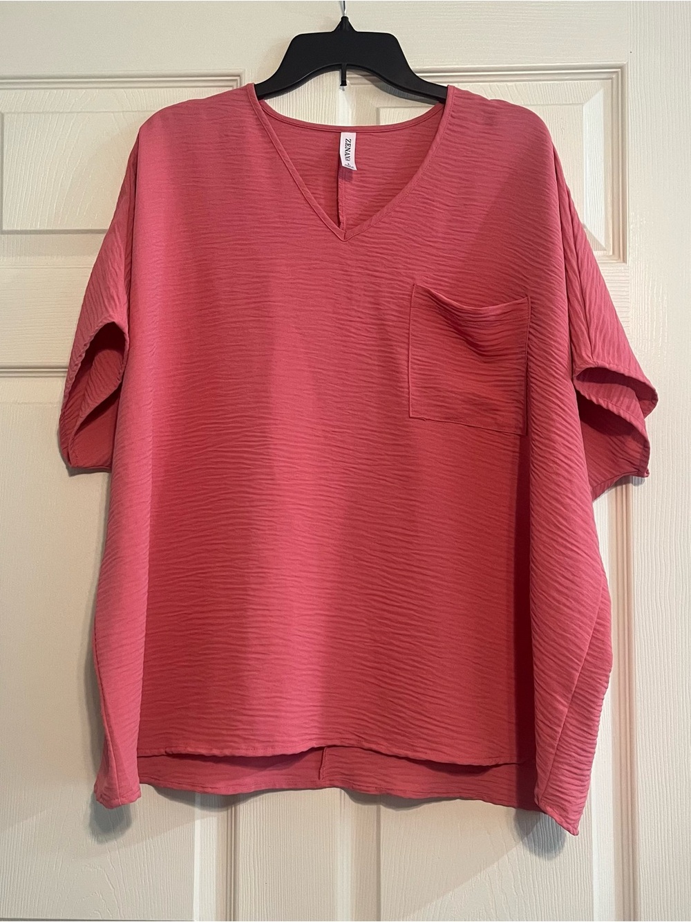 Zenana Outfitters Relaxed V‑Neck Pocket Top in Rose Pink